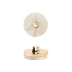 Пуговица №П-202  26L (крем/золото) 1/50 шт